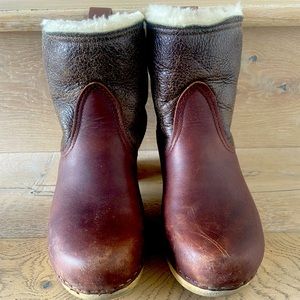 No.6 shearling clog boot in good condition.